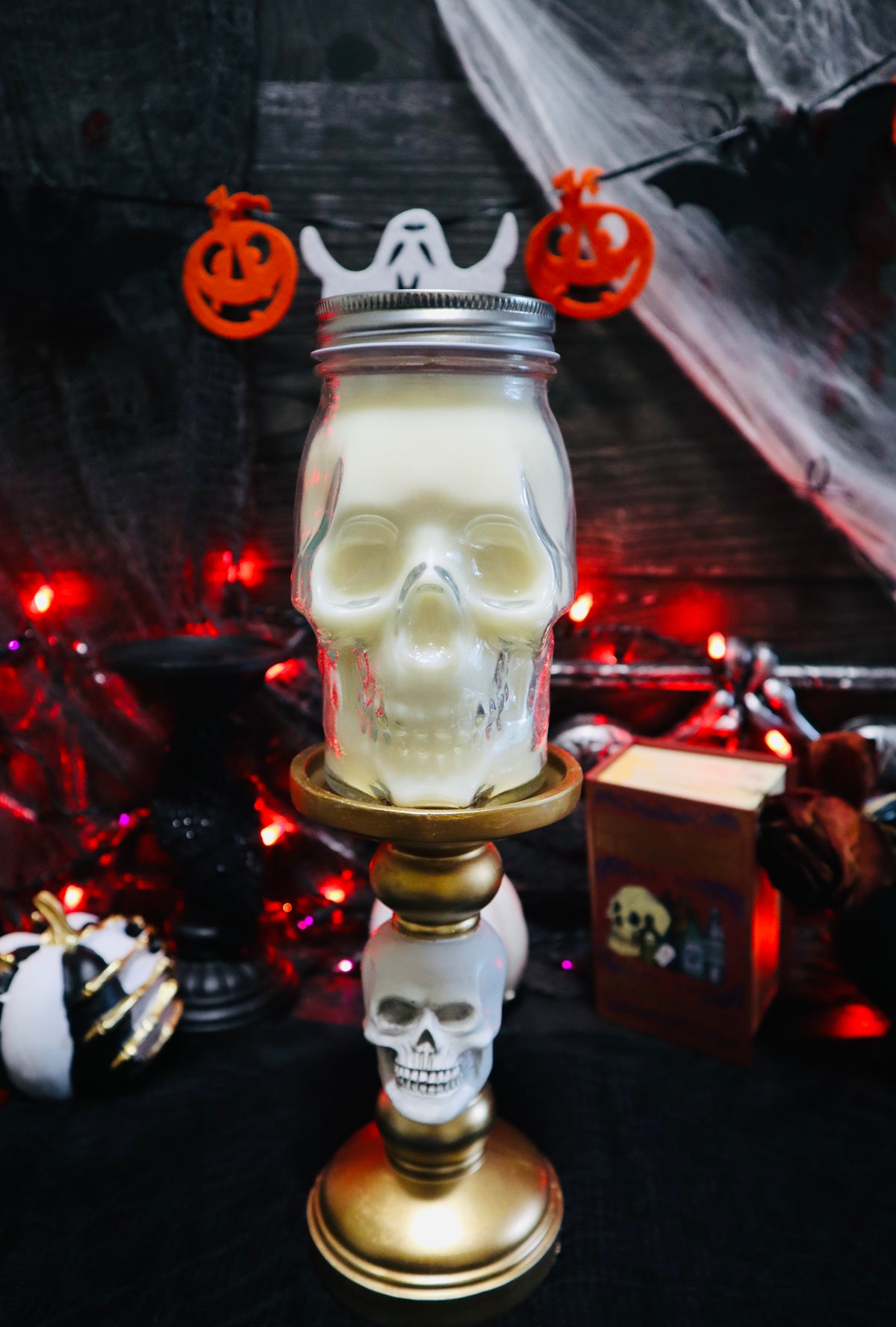 Wake the Dead Skull Candle – Coffee Shop Scented (15 oz)